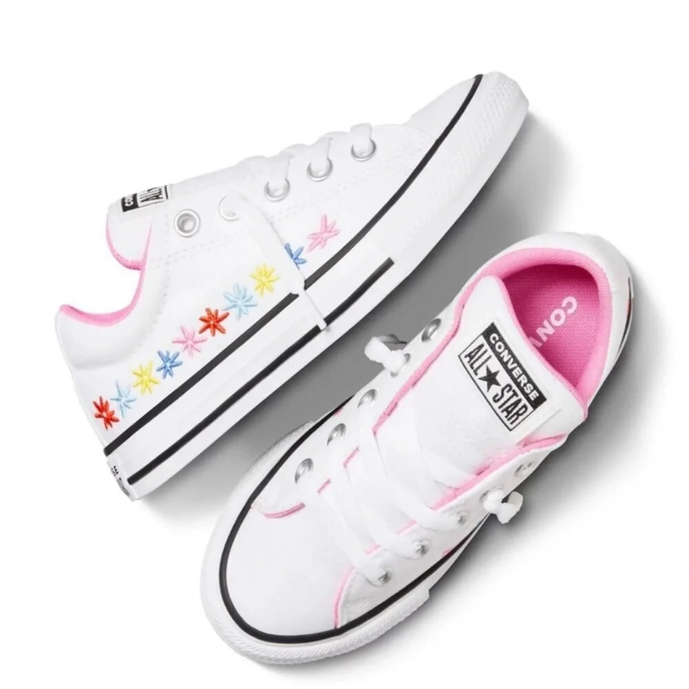 NEW Converse Girls White Chuck Taylor All Star Embroidered Flower Sneakers 1